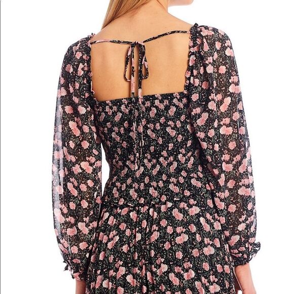 Lucy Paris Top Smocked NWT - Picture 2 of 2